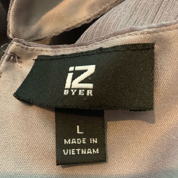 NEW! IZ Byer Gray Embellished Sleeveless Top Sz L - Picture 6 of 8